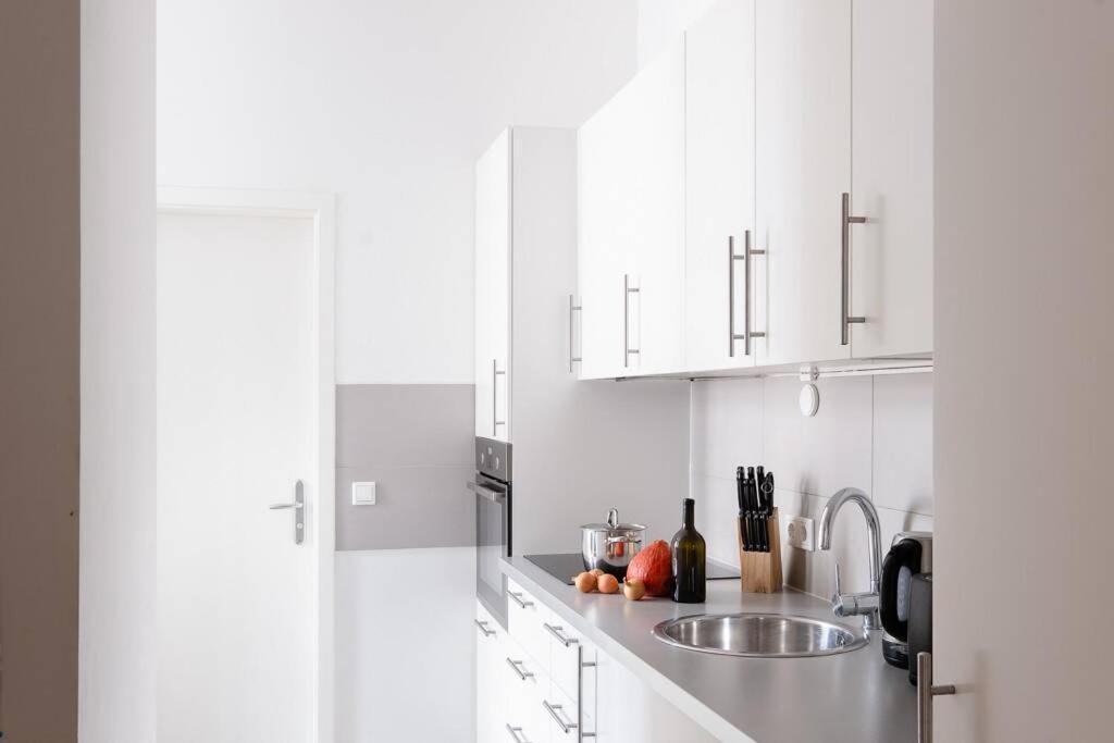 Sc 05 By Rockchair Apartments L Superhost Status L 2 Bedrooms Boxspringbeds Balcony Elevator - Cozy Family & Business Flair Welcomes You! Берлин Экстерьер фото